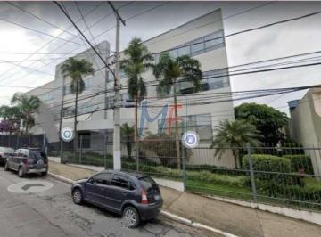 Comercial · 3732m² · Excelente prédio comercial na Vila Santana, com 3.732 m² e 3.034 m² terreno, zon. - ZEU. Não aceita