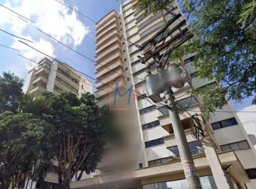 Apartamento · 273m² · 4 Quartos · Excelente apartamento na Vila Alexandria, com 273 m²  a.u., vista sensacional, 4 quartos (2 suítes) 