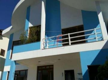 Casa · 300m² · 4 Quartos · Linda casa no City América, com 300 m² a.u, 3 quartos (1 suíte), salas, chapelaria, escritório, lav