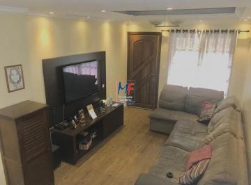 Casa · 195m² · 3 Quartos · Excelente Casa em Condomínio localizada no Capão Redondo, com 180 m²  a.u., 3 dorms., (sendo 1 suíte