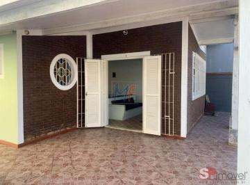 Casa · 210m² · 3 Quartos · Excelente casa em Caraguatatuba, 210m² a.u., 3 quartos (1 suíte), sala, cozinha, banheiro, varanda,