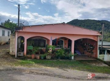 Rural · 400m² · 3 Quartos · Excelente chácara no Centro de Miracatu/SP, com 400m² a.u., 3 dormitórios (1 suíte), sala, cozinha, 