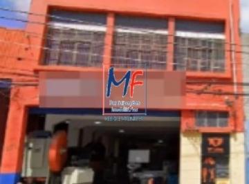 Comercial · 1370m² · Excelente Galpão localizado Brás , com 1370 m² a.c., 1 copa, 2 salas, 3 banheiros (vestiários) e 10