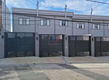 Casa · 66m² · 2 Quartos · Lindo sobrado no bairro Vila Síria,66 m² a.u.,  2 quartos, sala, cozinha, banheiro, lavabo, depósito