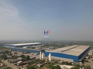 Comercial · 825m² · 1 Quarto · Excelente galpão em Duque de Caxias/RJ, com 825 m² a.u.,  3 docas, 1 ou 2 vagas de carro e 1 vaga pa