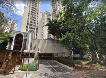 Apartamento · 68m² · 2 Quartos · REF: 13.210 - Belo apartamento no bairro Cambuci, com 2 dorms, sendo 1 com closet repleto de armári