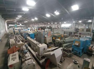 Comercial · 5000m² · Excelente galpão em Guarulhos,  5000 m² a.c., 15000 m² a.t., guarita, escritório, depósito, vestiári