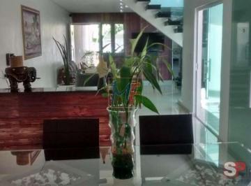 Casa · 155m² · 3 Quartos · Excelente sobrado na Vila Barbosa, 155m² a.u., 3 quartos (1 suíte), sala, cozinha, varanda, jardim, 