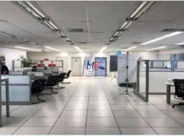 Comercial · 949m² · Excelente Prédio Comercial bairro Ponta Aguda , com  949 m²  a.c., 820 m² terreno, 7 vagas.  Não ace