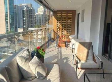 Apartamento · 134m² · 3 Quartos · Excelente apto no Itaim Bibi, com 134m² a.u., 3 dormitórios (1 suíte), sala, cozinha, varanda envidr