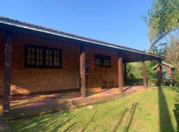 Rural · 100m² · 2 Quartos · Excelente chácara em Piranguçu/MG, 100 m² a.c., 2 dormitórios, varanda, salas estar/jantar, cozinha
