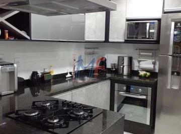 Casa · 150m² · 3 Quartos · Excelente sobrado na Vila Antonina, com 150m² a.u., 3 dormitórios (1 suíte), sala, cozinha planejada