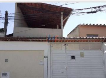 Casa · 204m² · 3 Quartos · Excelente casa no Jd. Brasil, 204 m² a.u, 3 quartos (3 suítes), sala, cozinha, escritório, lavanderi