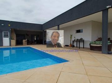 Casa · 270m² · 3 Quartos · 2 Vagas · Casa de campo á apenas 500 metros do asfalto, em um condomínio tranquilo e