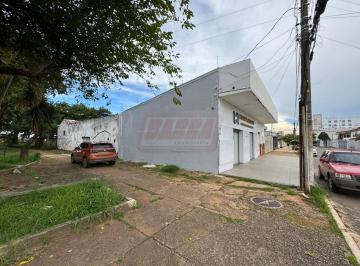 Comercial · 114m² · QNA 27 | Lote vazado com lojas, casa e potencial construtivo  aceita financiamen