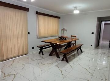 1733492325.jpg · Apto amplo no Ed Cristina | É aqui na Imobiliária Rosa e Rangel