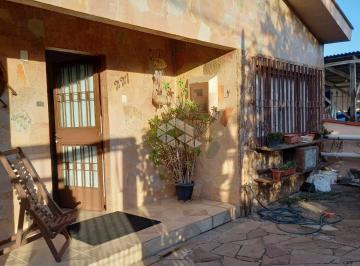 524963_i21O86754y3hq3pi593M_524963664b98cc73f20.jpg · Casa de 04 dormitórios / Sumaré em Alvorada.