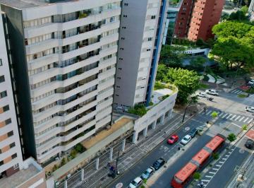 Apartamento Para Vender com 4 quartos sendo 1 suíte na divisa entre os bairros Batel e Água Verde em Curitiba · Apartamento Para Vender com 4 quartos sendo 1 suíte na divisa entre os bairros Batel e Água Verde em