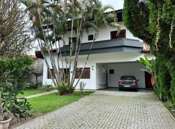 c7329807385b8cac608c06bc09ad7fe80fb5159b · Casa Esplanada do Sol para locação