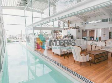 Casa · 644m² · 4 Quartos · 1 Vaga · CASA DE 4 SUÍTES 5 BANHEIROS PISCINA E VAGA DE GARAGEM. 644 METRO!!