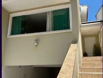 eg9dey2nzrhmtblotzkmjc2_md · Casa com 3 Suítes,  3 vagas, e 5 banheiros à Venda, 200 m²