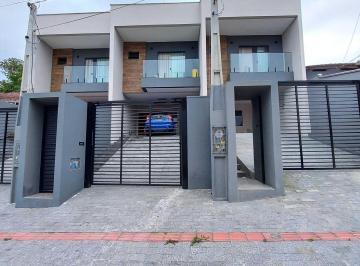 Casa · 130m² · 3 Quartos · 2 Vagas · Sobrado à venda no bairro Floresta - Joinville/SC