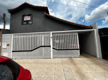 Casa de 3 quartos, Cidade Ocidental · Casa com 3 Quartos uma Suíte, Churrasqueira e Localização Comercial Estratégica.