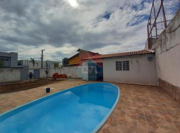 Casa · 319m² · 3 Quartos · 3 Vagas · Ótima Residência, Bairro Jardim Califórnia.
