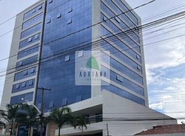 Comercial · Espetacular Sala 2 Paredes com Janelas Teto ao Chão o que da uma iluminação e vista Única melhor m