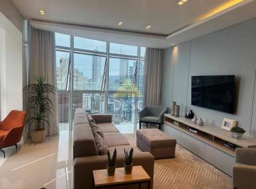 Apartamento · 130m² · 3 Quartos · 2 Vagas · Apartamento alto padrão com 3 suítes à venda no Centro de Balneário Camboriú
