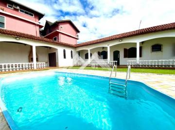 Casa · 251m² · 2 Quartos · 4 Vagas · Casa em Peruíbe