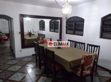 607ac15f94c8d893c3d13de6cc00e21cab755549 · Casa em Parque Nações Unidas com 159m², 4 dorm., suíte e 138m² de terreno