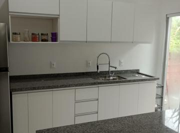 Casa · 71m² · 2 Quartos · 3 Vagas · CASA COM 2 QUARTOS, SENDO 1 SUÍTE À VENDA EM GRAVA