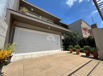 672625_i85nSKcX4tVR4_672625679129eb88abd.jpg · Casa Sobrado mobiliado 3 dormitórios sendo 1 suite, 3 banheiros, 3 vagas de garagem, no bairro Mont'