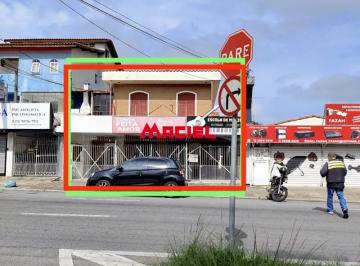 Casa · 387m² · 11 Quartos · 4 Vagas · Excelente Sobrado com ponto Comercial na Av Andromeda