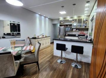 Casa · 190m² · 4 Quartos · 2 Vagas · Sobrado de 190m² no Centro de Diadema - SP