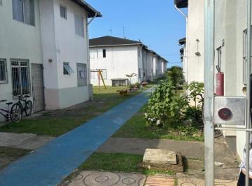 Casa de 2 quartos, Itanhaém · Apartamento reformado com 2 quartos em bairro com comércios em Itanhaém