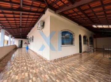 VARANDA · Casa à venda em Divinópolis-MG, 4 quartos, 1 suíte, 2 salas, 2 banheiros, 6 vagas - 105 m² de área c