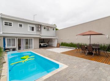 Casa · 257m² · 4 Quartos · 4 Vagas · Excelente casa frente rua, com piscina no Xaxim -
