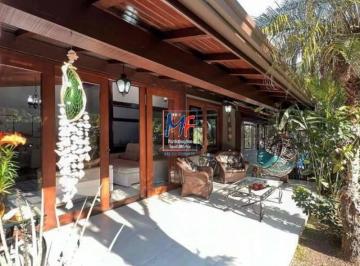 Casa · 320m² · 4 Quartos · Excelente casa em cond. fechado em Carapicuíba/SP, com 320m² a.u., 4 dormitórios, sala, cozinha, pis