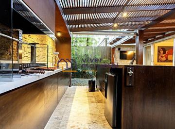 Casa · 273m² · 3 Quartos · 4 Vagas · Real Parque - casa muito bem localizada e em condomínio!