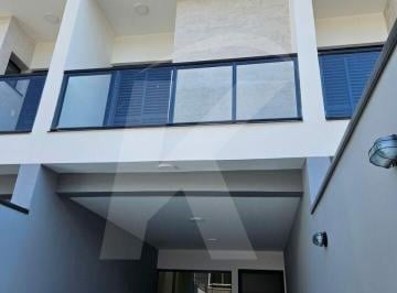 Casa · 140m² · 3 Quartos · 2 Vagas · Sobrado Novo com 3 quartos, sendo 3 suítes e 2 vagas metro Parada Inglesa