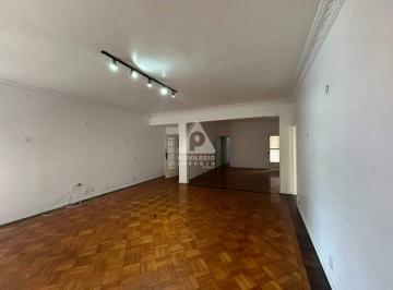 Apartamento · 150m² · 3 Quartos · 1 Vaga · 3 Quartos gigantescos em Copacabana com vista lateral para o mar