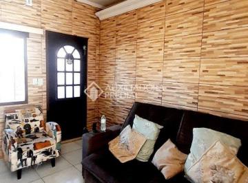 Casa · 135m² · 4 Quartos · 4 Vagas · São 3 casas no mesmo terreno, bairro Jardim Itu em Porto Alegre