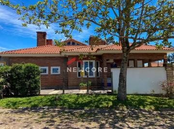 Casa · 126m² · 3 Quartos · 3 Vagas · Casa em  Tancredo Neves - Centenário  - Torres/RS