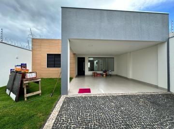 Casa · 179m² · 3 Quartos · 4 Vagas · Casa com 3 quartos à venda, bairro Novo Mundo - Uberlândia/MG