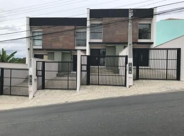Casa · 110m² · 3 Quartos · 1 Vaga · Sobrado à venda no bairro Floresta - Joinville/SC