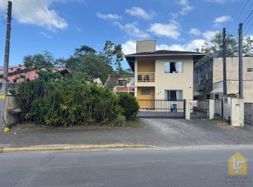Casa · 399m² · 8 Quartos · 3 Vagas · OPORTUNIDADE PARA INVESTIDORES ** AMPLO SOBRADO NO CENTRO DE PIRABEIRABA