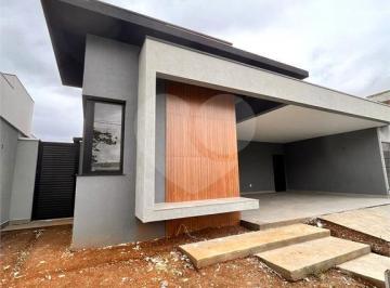 Área de Serviço · Condomínio com 3 quartos à venda em Piracangaguá - SP