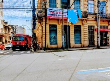5059689badb6f8a5d3017fb7937ae715.jpg · MOINHOS IMOBILIÁRIA aluga excelente prédio comercial de esquina na Av. Independência - PR605